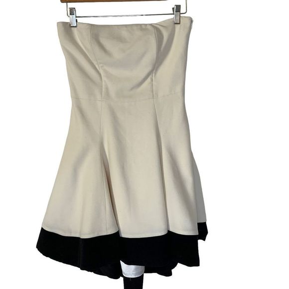 Gomez-Garcia Women's size 10 Ivory Black trimmed Sleeveless high low Dress - Picture 7 of 7